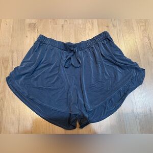 Lululemon Flow In Elegance Shorts